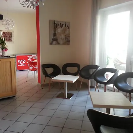La Parigina Hotel 2*