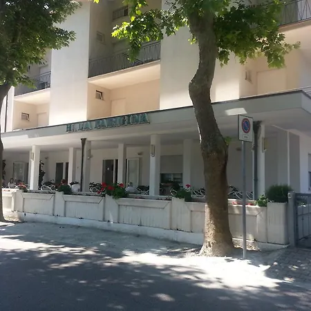 La Parigina Hotel 2*
